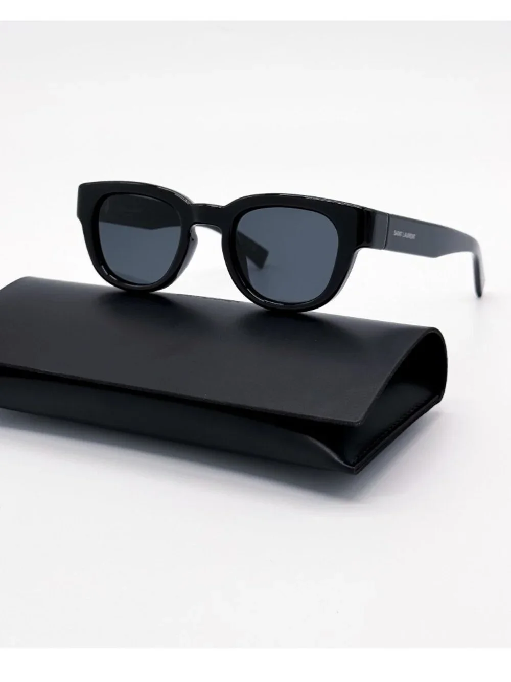 New Saint Laurent Black Round Unisex Sunglasses SL675 001